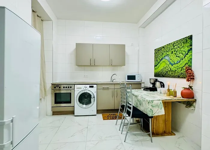 5br Only 10-min Walk To Matzleinsdorfer Platz شقة
