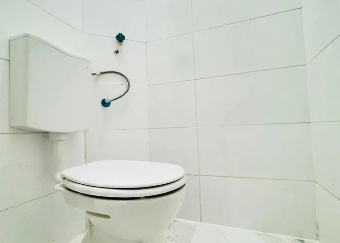 5br Only 10-min Walk To Matzleinsdorfer Platz *