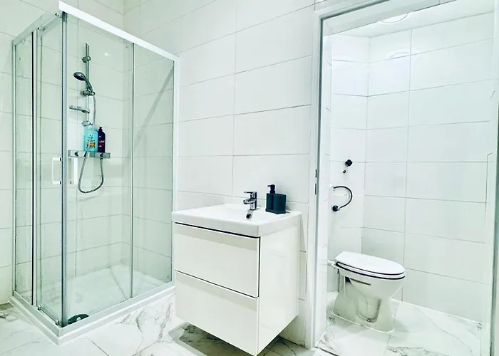 5br Only 10-min Walk To Matzleinsdorfer Platz فيينا