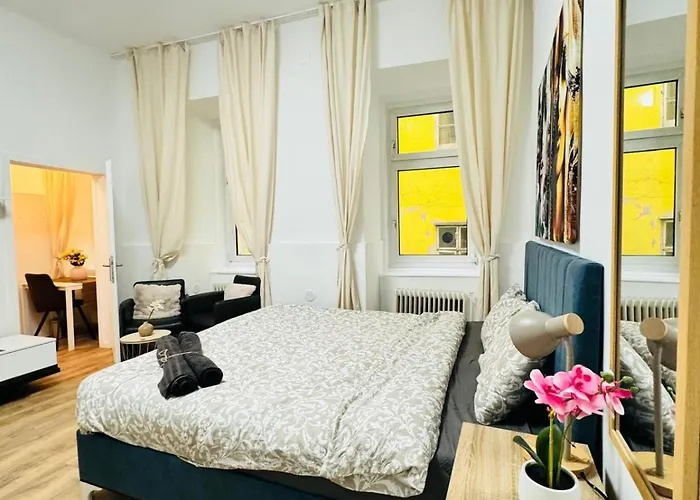 5br Only 10-min Walk To Matzleinsdorfer Platz شقة *