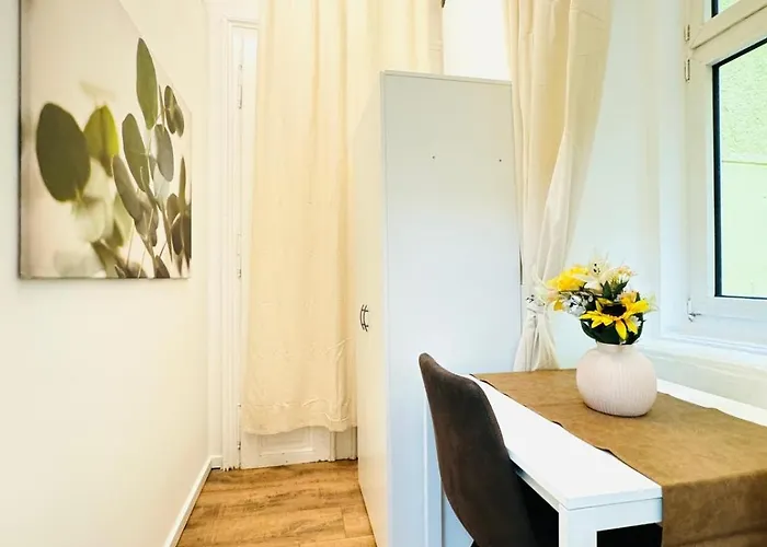 Daire 5br Only 10-min Walk To Matzleinsdorfer Platz
