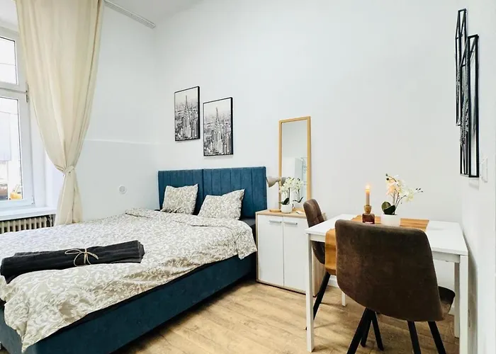 5br Only 10-min Walk To Matzleinsdorfer Platz شقة فيينا