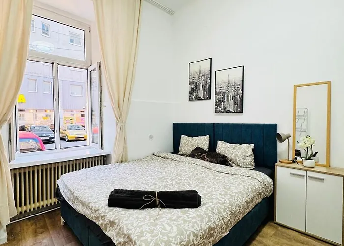 5br Only 10-min Walk To Matzleinsdorfer Platz Viyana