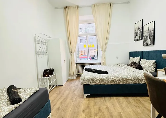 5br Only 10-min Walk To Matzleinsdorfer Platz شقة *