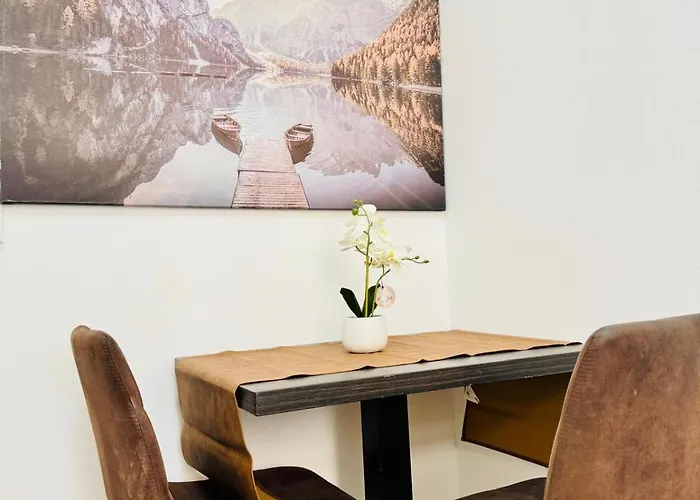 5br Only 10-min Walk To Matzleinsdorfer Platz *