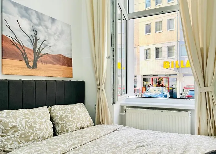 5br Only 10-min Walk To Matzleinsdorfer Platz *