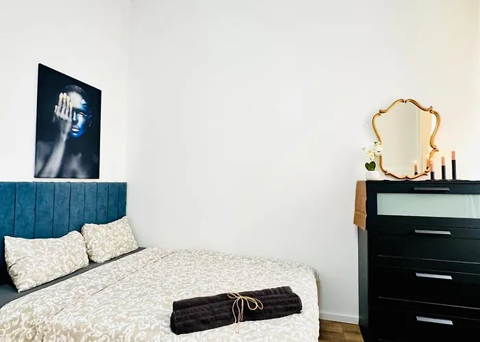 شقة 5br Only 10-min Walk To Matzleinsdorfer Platz فيينا