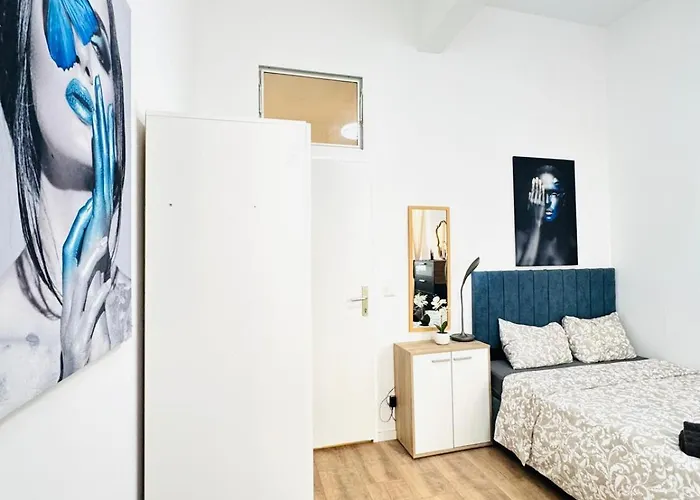 5br Only 10-min Walk To Matzleinsdorfer Platz *