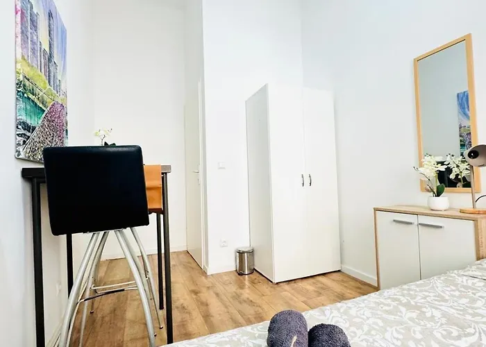 5br Only 10-min Walk To Matzleinsdorfer Platz *